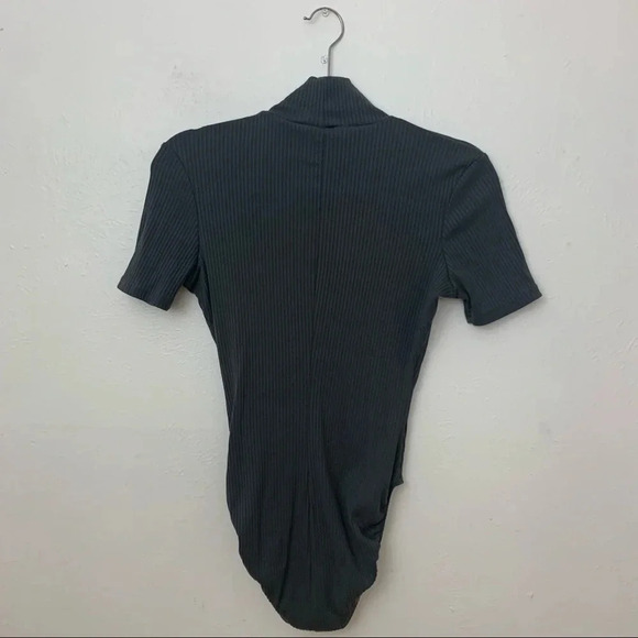 Gap bodysuit - Picture 4 of 8